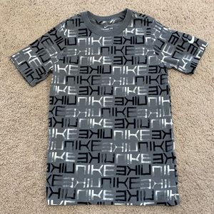 Boys NIKE T-shirt